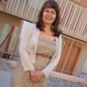 Meet your Posher, Pauline